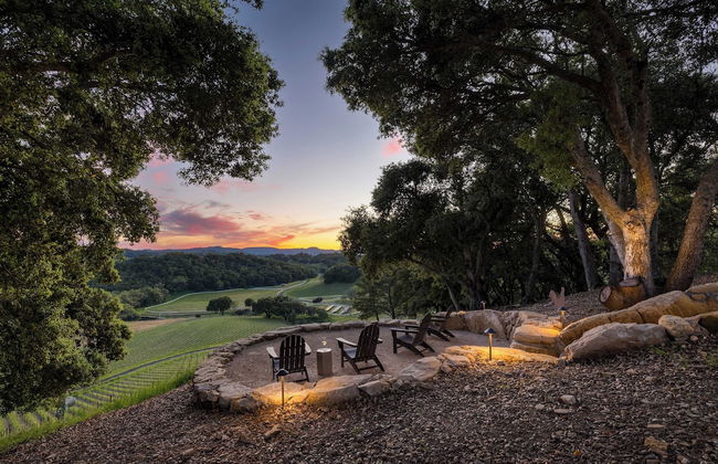 Rancho Robles by Avantstay Vineyard Villa w/ Views, Pool & Privacy - Foto 53