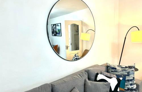 Bright Modern & Spacious 2-Bedroom Apartment - Opposite Penge East Station - 15 mins to Central London! - Foto 42