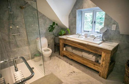 Cotswolds AoNB Cottage- Modern Renovation- Sleeps8 - Foto 25