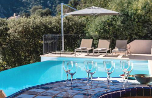 Luxury Villa for 8, private pool, airco, sea and mountain views - Foto 11