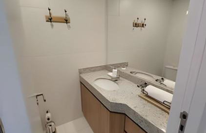 OÁSIS AZUL: Vista Mar no Vibrante Rio Vermelho! - Foto 6