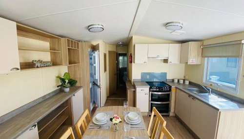 New Forest Bees Holiday Home, Bashley - Foto 3, stove, minibar