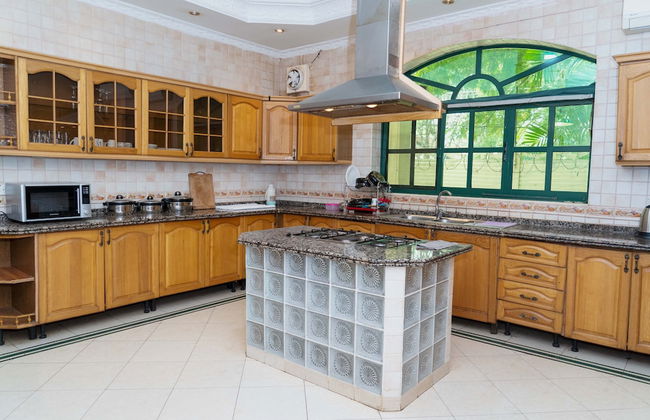 Mini-Mansion Villa Adjacent To The Beach - Foto 23