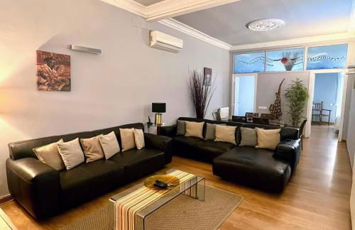 Luxury Central Apartment - Photo 23