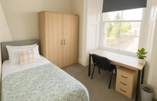 Cozy 2-Bed Ground Floor Flat with Parking - Foto 2