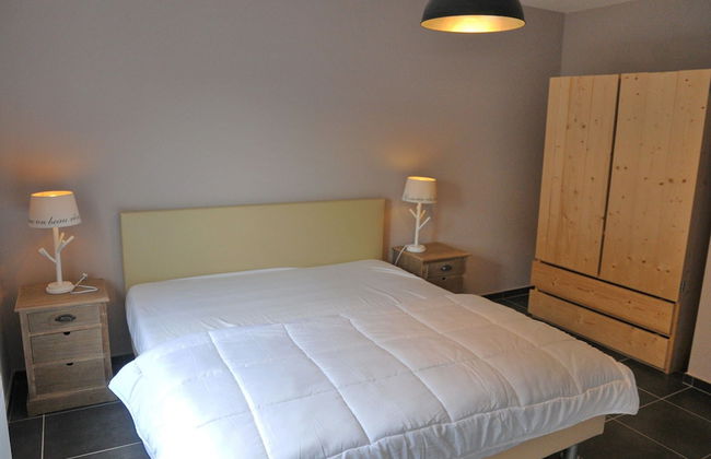 Holiday Home in Somme-leuze With Pool & Sauna - Foto 2