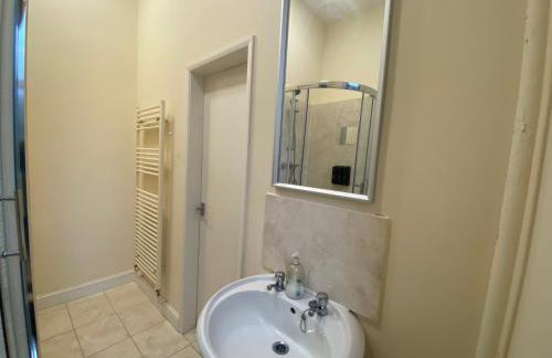 Modern studio apartment - great location! - Foto 9