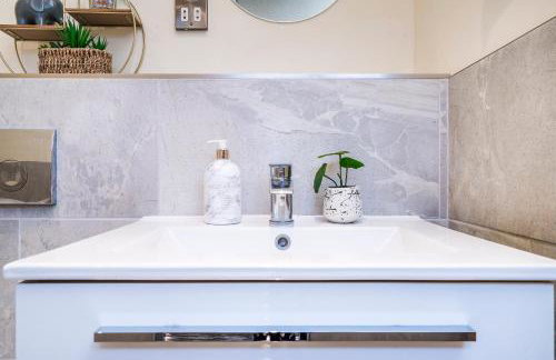 Two Waters 4bed Luxury Business and Retreat - Photo 51