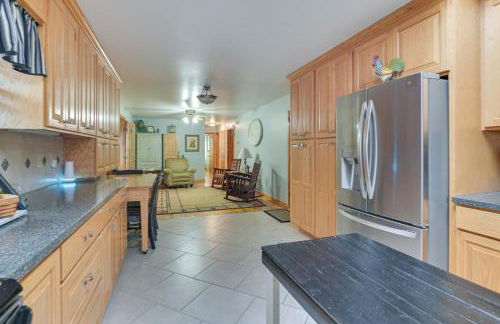 Large Home with Deck and Grill about 9 Mi to Virginia Tech - Foto 10