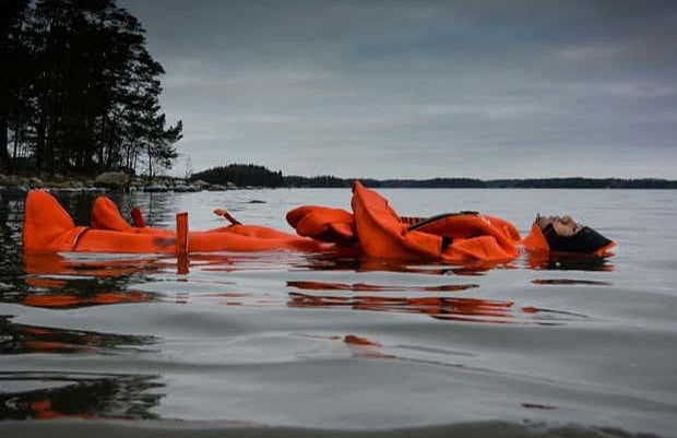 Flutuação em um lago congelado - Foto 5