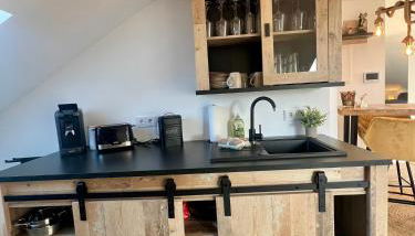 Einzigartiger Ausblick & Ruhe - trotzdem zentral - Foto 2