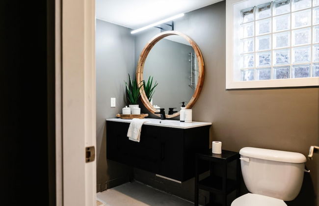 Dt Hot Tub Sauna Huge Yard - Photo 19