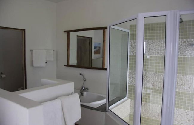 Kangela 13 - Photo 7