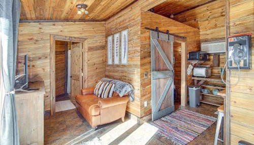 Walk to Main Street! Mtn-View Getaway in Pioche - Foto 4