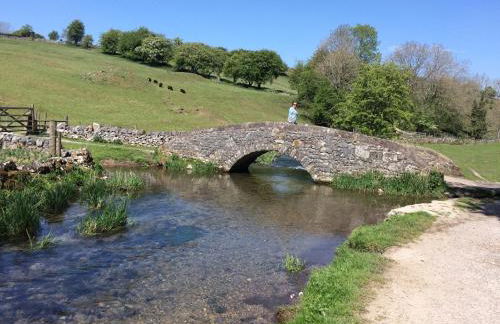 Carr’s cottage Eyam Peak District, - Photo 42