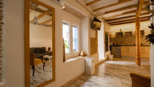 Apartamento en el corazón de Tarragona. Planta baja con patio. - Foto 2