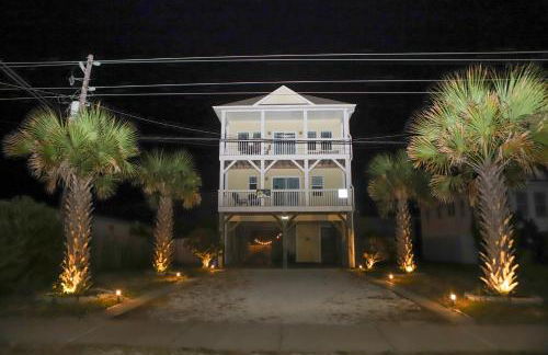 4Br 3bath Dog Friendly Ocean View Hot tub Elevator - Photo 19