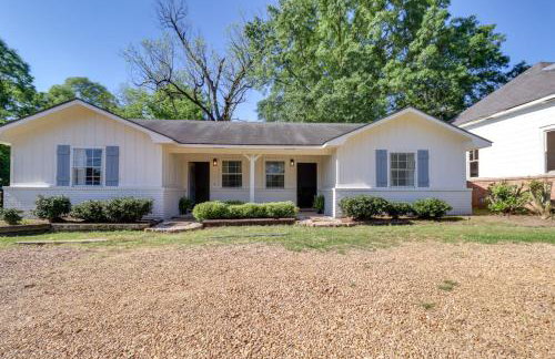 Walk to Dining and Shops Dtwn Brookhaven Home! - Foto 22