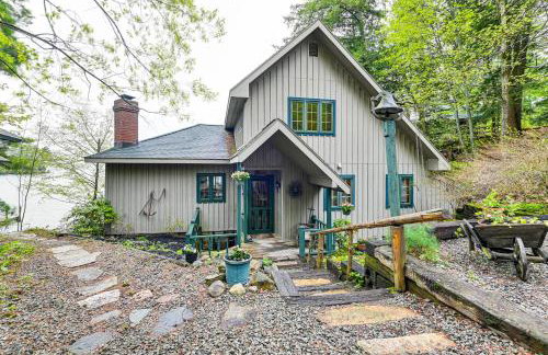 Lakefront Adirondacks Home Lake George Oasis! - Foto 1