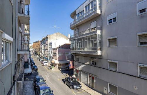 New Apartment by the Metro - Photo 30