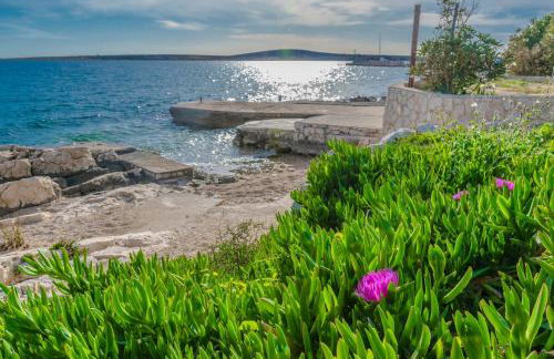 Apartment Gianni only 70m from the sea, island Pag - Foto 32