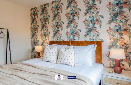 Last-Minute Escapes ! Summer Days l RTM Stay l 4 -Bed House By Finesse Stays Short Lets & Serviced Accommodation Wakefield With Parking, Contractors - Foto 9