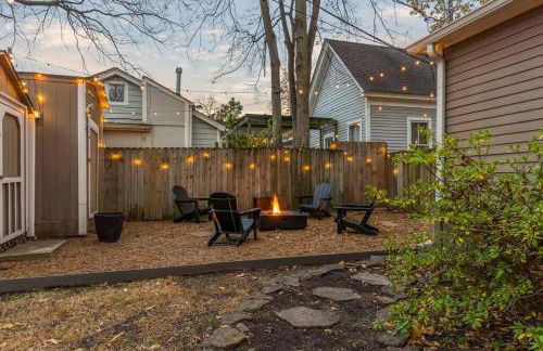 Large historical home w/ fire pit, chef kitchen. - Foto 46