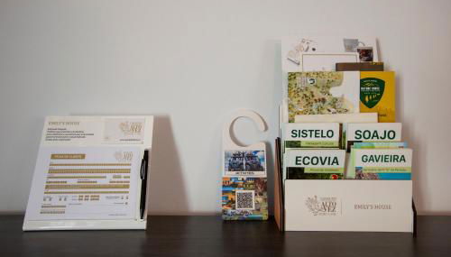 Emily's House - Photo 3