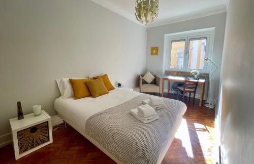 Central Retreat by the River, by TimeCooler - Foto 11