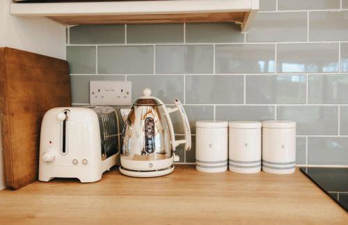 Peaceful Countryside Barn Conversion in the Yorkshire Dales by MCPI Hosting, Perfect for Couples, Small Families & Walkers - Photo 23
