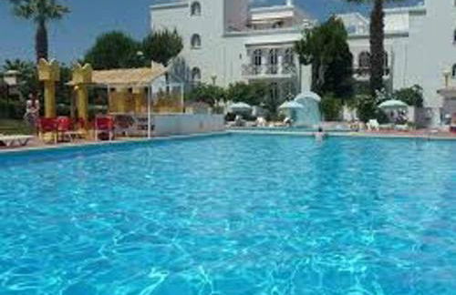 Small cozy flat, by the pool and by the sea - Foto 3