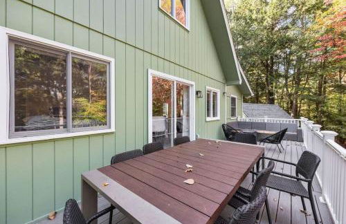 Cozy Mountain Retreat Fireplace Deck Near Lakes - Foto 32