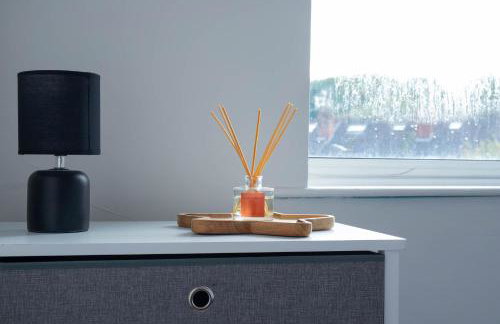 5BR House, Free Parking, Fast Wi-Fi, Sleeps 10 - Foto 15