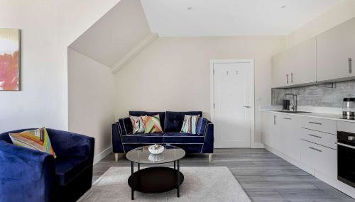 City Service Lets - Large Cheam Village 1 bed Apartment with Free parking - Fantastic Transport Links - Foto 5, stove, dishwasher, pet friendly