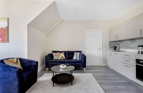 City Service Lets - Large Cheam Village 1 bed Apartment with Free parking - Fantastic Transport Links - Foto 5