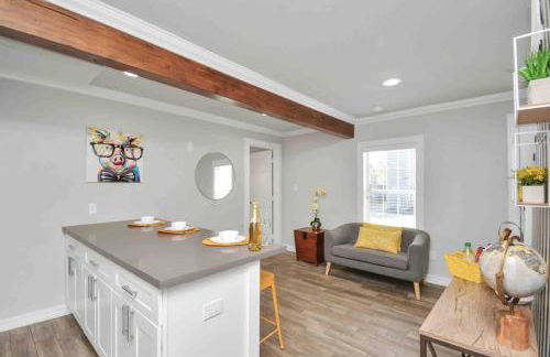 Central Yellow Gem: Cozy Views & Proximity - Foto 25