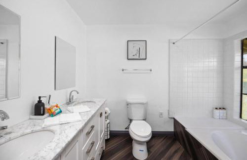 Off Grid Mountaintop Paradise Pool Spa and Games - Foto 26