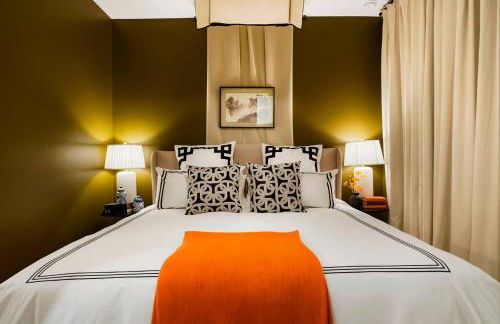 Million Dollar Rooftop MTN Views -2 King Beds-DT Golden - Photo 18