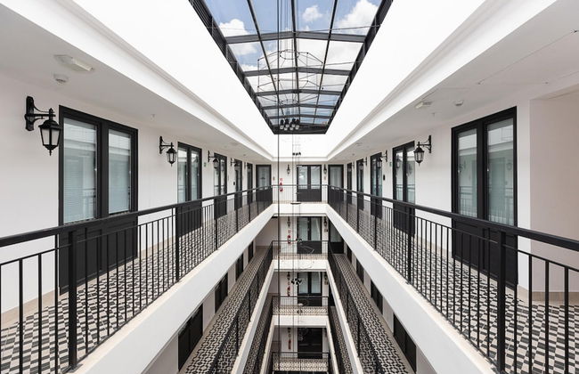 The Acapella Condo by Acomodo - Photo 13