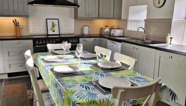 Cullen Seaside Cottage - Foto 3