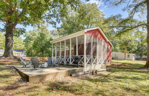 Lakeside Cedar Pines Bungalow 5 Mi to Main St! - Foto 21