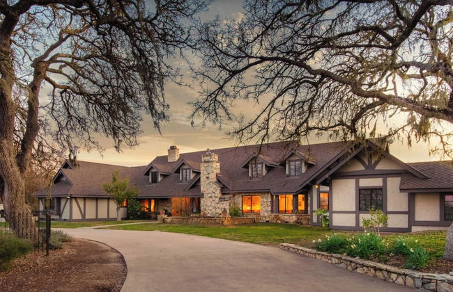 Cathedral by Avantstay Charming Secluded Estate w/ Sauna, Pool Table & Views of the Rolling Hills - Foto 8