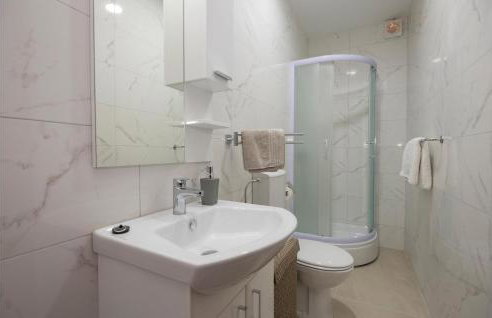 Four-Bedroom Holiday Home In Veliki Prolog - Foto 36