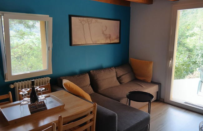 2-bed Borgo val di Taro Apt w/ Private Terrace - Foto 11