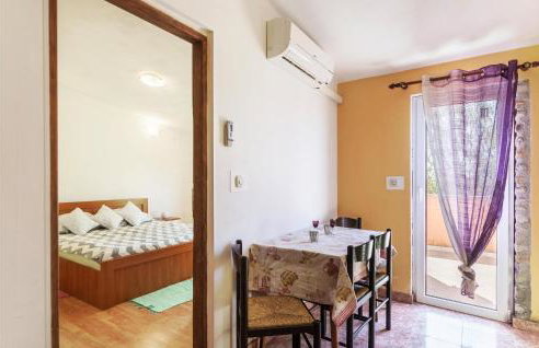 Two-Bedroom Holiday Home In Pula - Foto 17