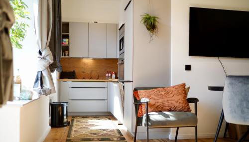 EDLER WOHNRAUM Luxuriöses Studio im Zentrum mit Balkon, Kaffeevollautomat, Klima & Parkplatz - Foto 4, stove