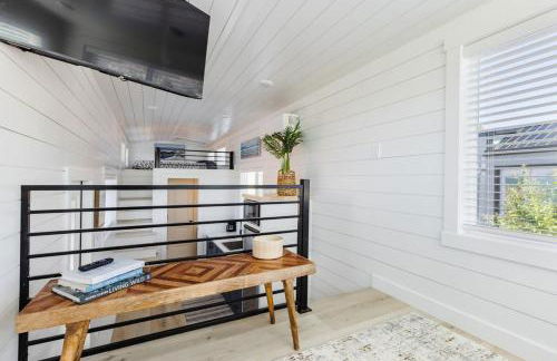 modern home with private hot tub - Foto 26