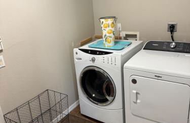 The Poolside Escape - Foto 51