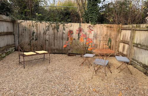 Unique garden flat in converted chapel - Hungerford - Foto 12