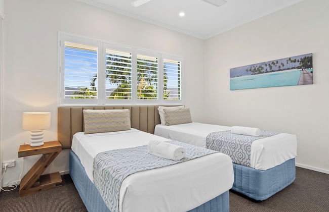 Coral Sands Resort - Photo 4